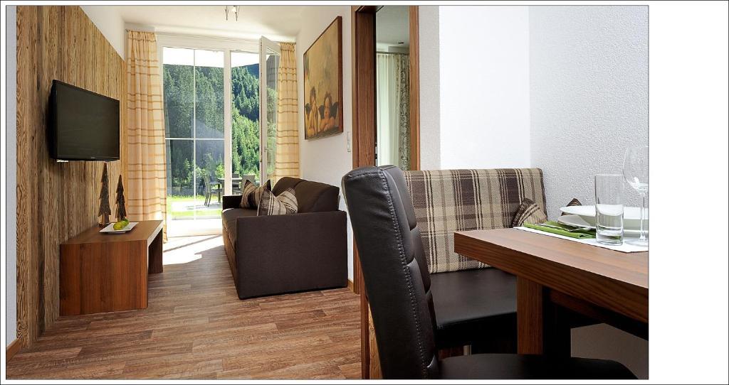 Hotel Alpenstern - Sommer Silvretta Card Premium Inklusive! Ischgl